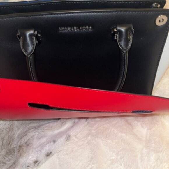 Michael Kors 3 In One The Selma Satchel - Picture 3 of 16